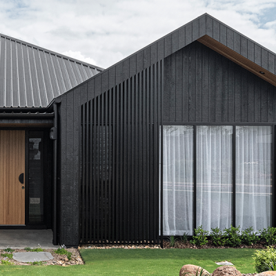 Weathergroove-Natural-stained-intergrain-charred- Modern barn style